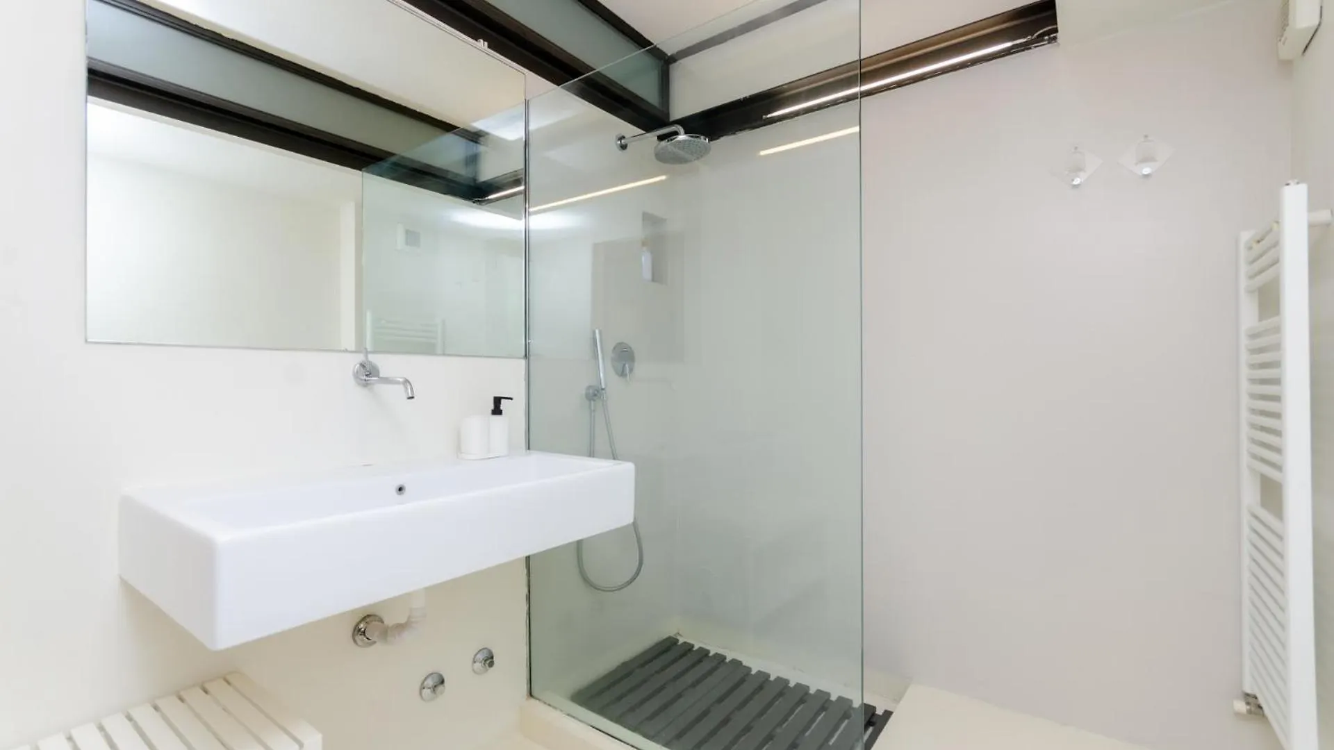 Vivimihome Loft Su Due Livelli Con Terrazzo Milan 0*,  Italy